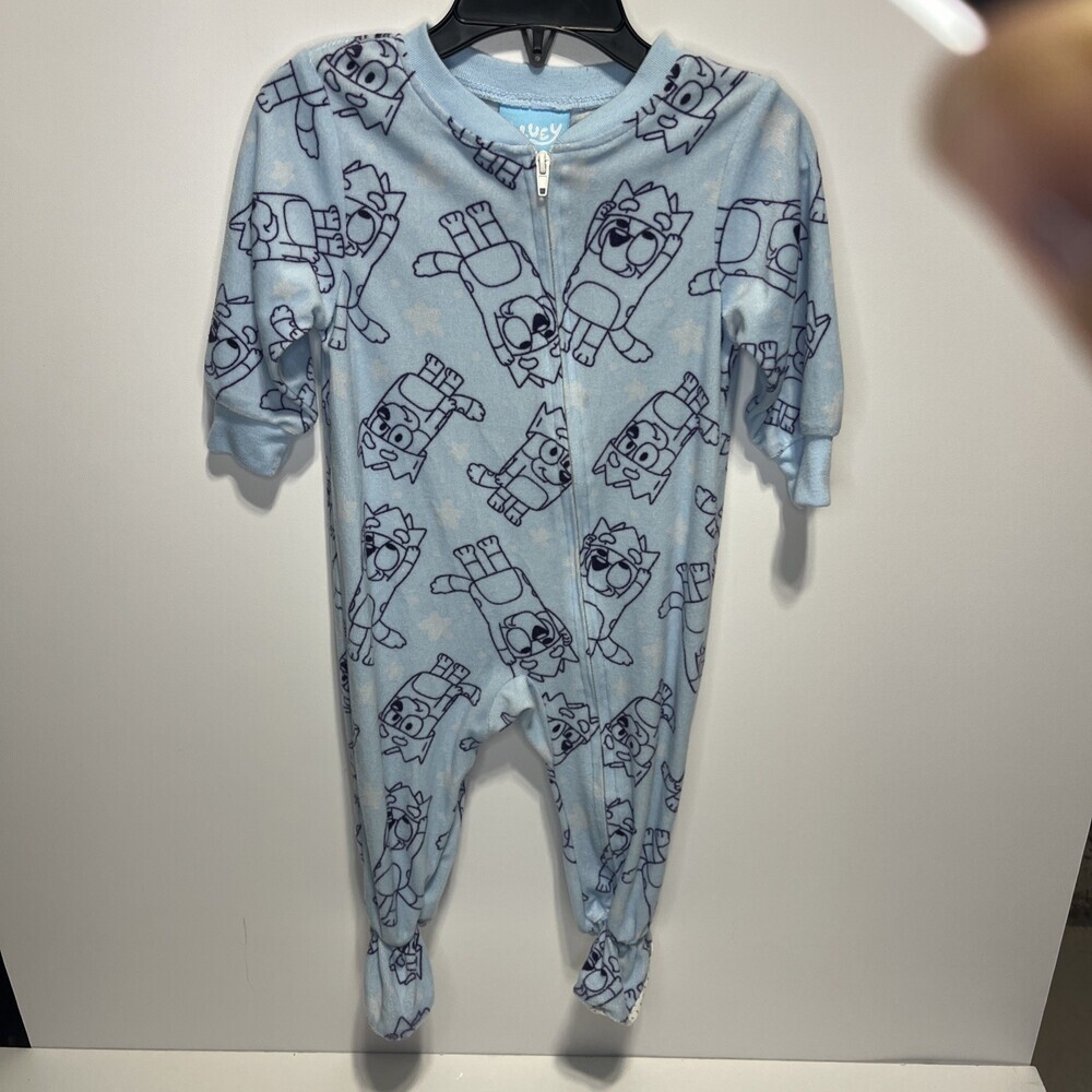 Bluey 12 month baby bodysuit PJs Sleeper Footies Zip up Blue  Cozy One-piece EUC